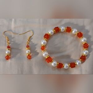 NWT Handcraftef Elegant Valentines Pearl, Gold and Ruby Red Crystal Jewelry Set.